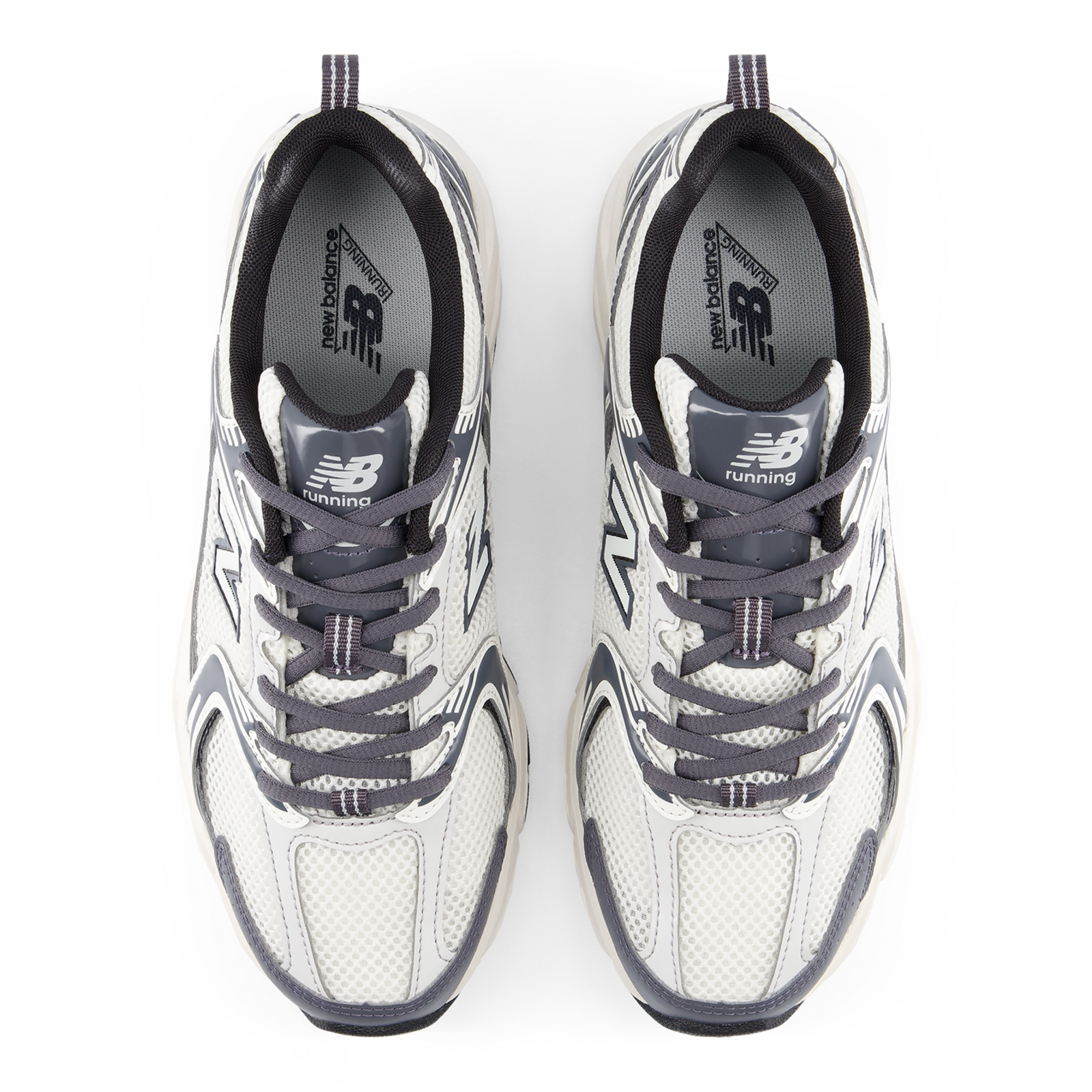 New Balance 530 Core Reset in WEISS