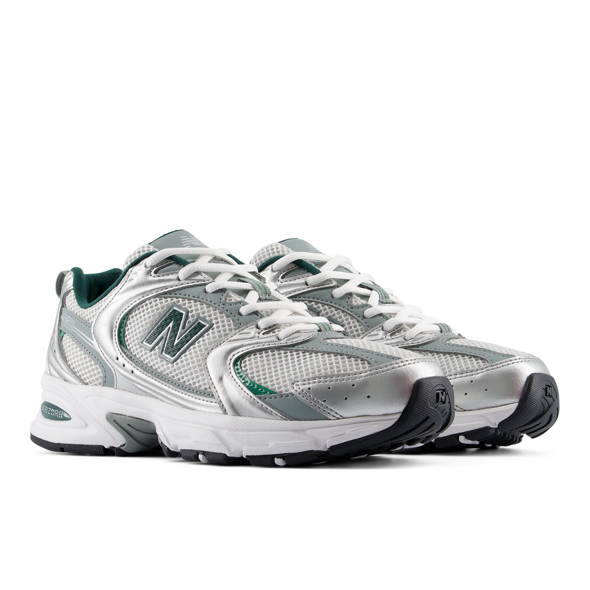 New Balance 530 Sport Tech Metallics in GRAU