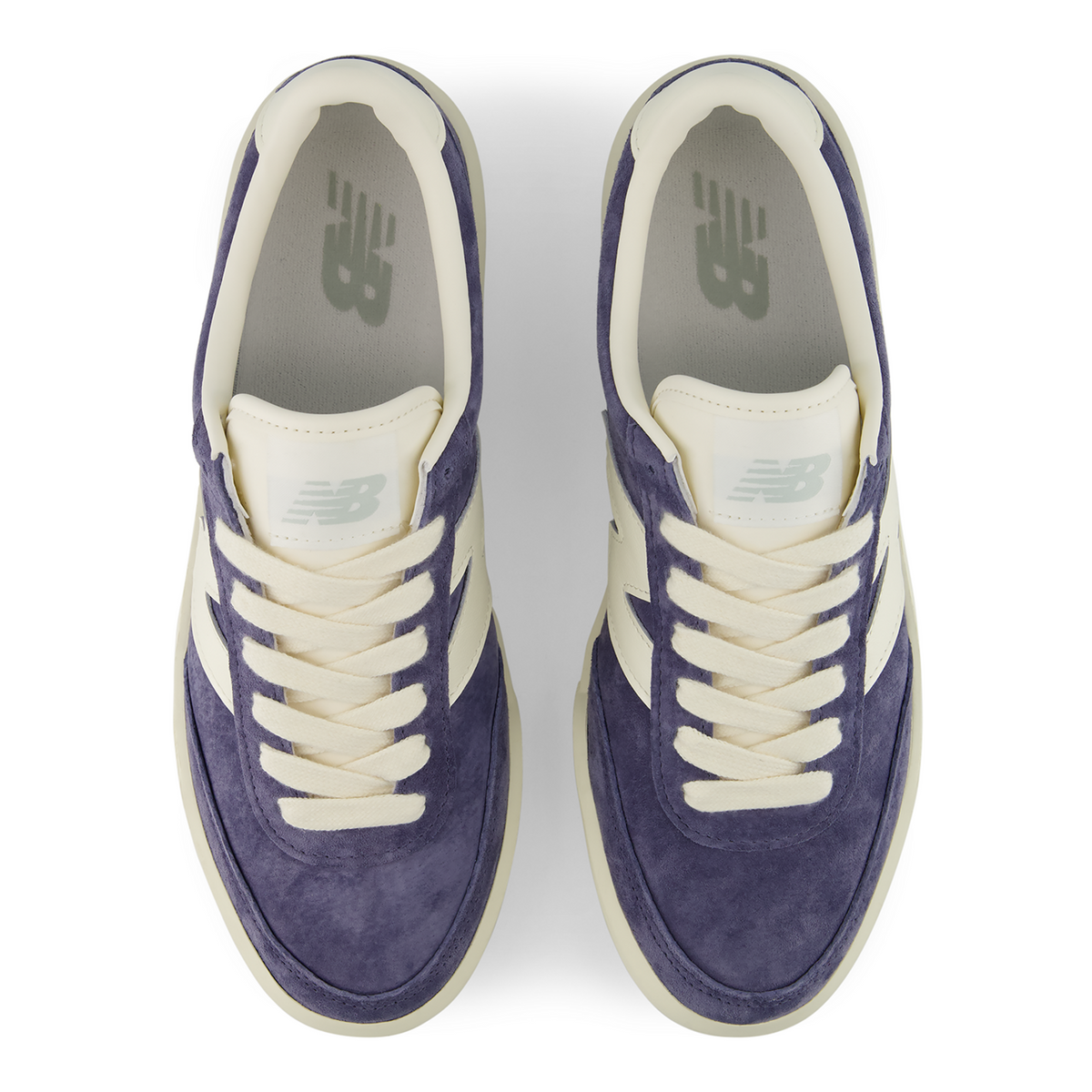 New Balance 750 Seasonal in GRAU