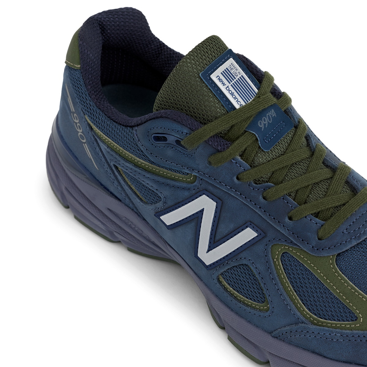 New Balance 990 v4 Made in USA in BLAU