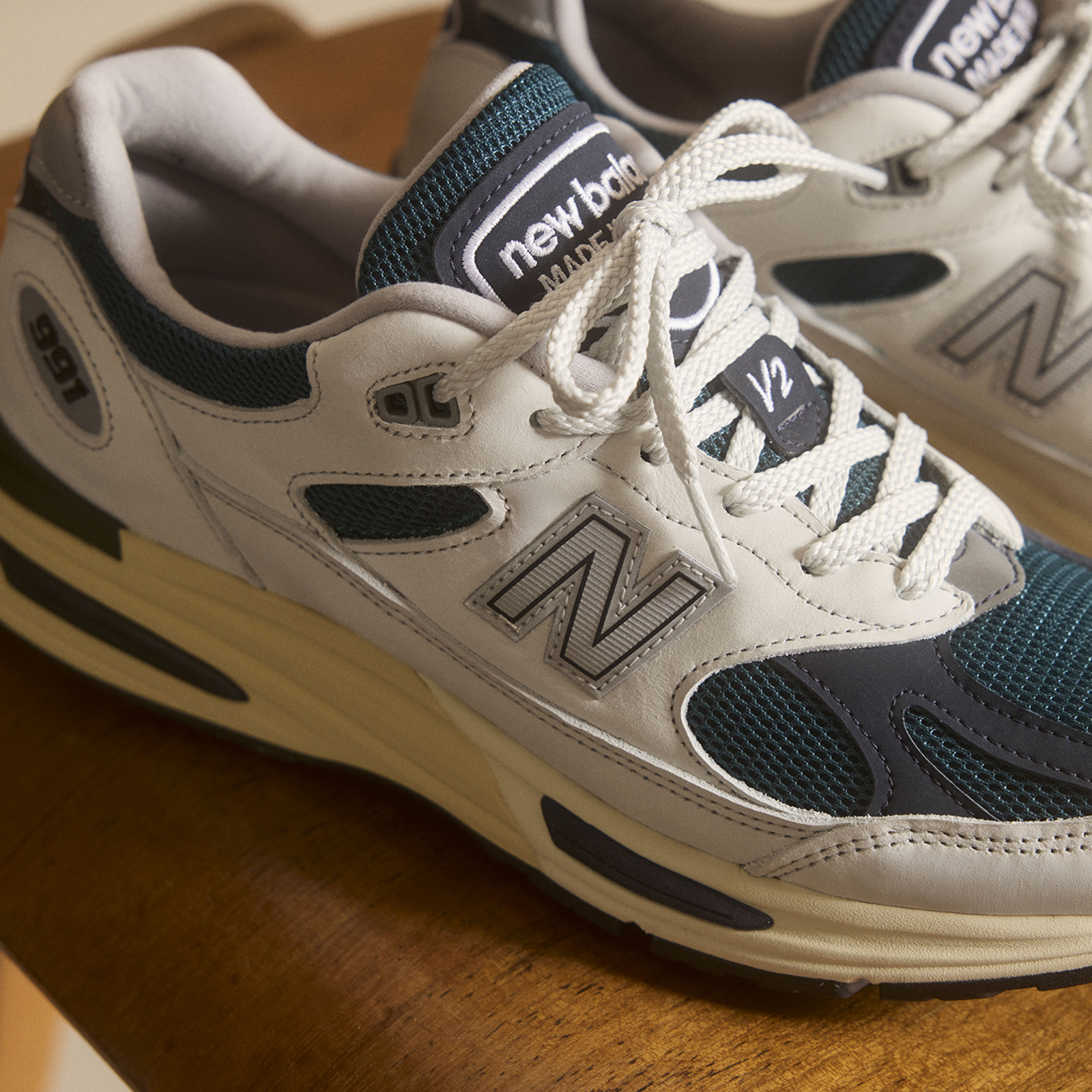 New Balance M 991 Made in UK v2 Iconic Influences Freizeitschuhe in WEISS