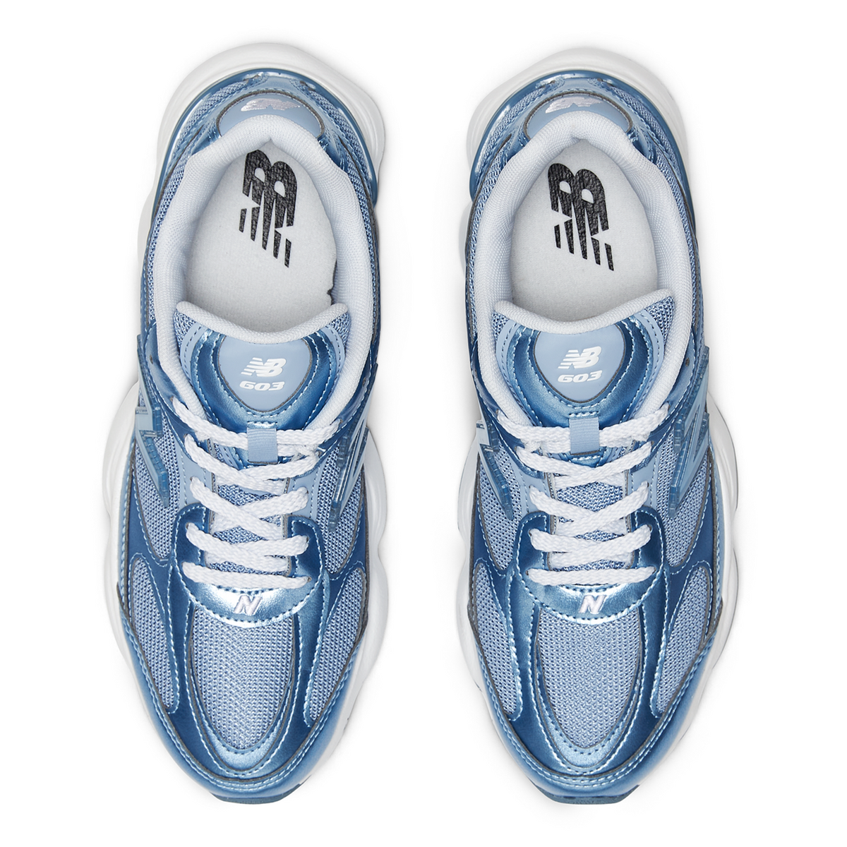 New Balance 603 Metallics in GRAU