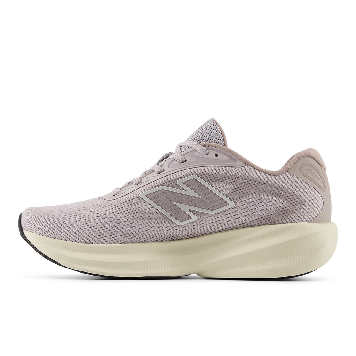 New Balance W6806HV - Fresh Foam 680 V9 in BEIGE