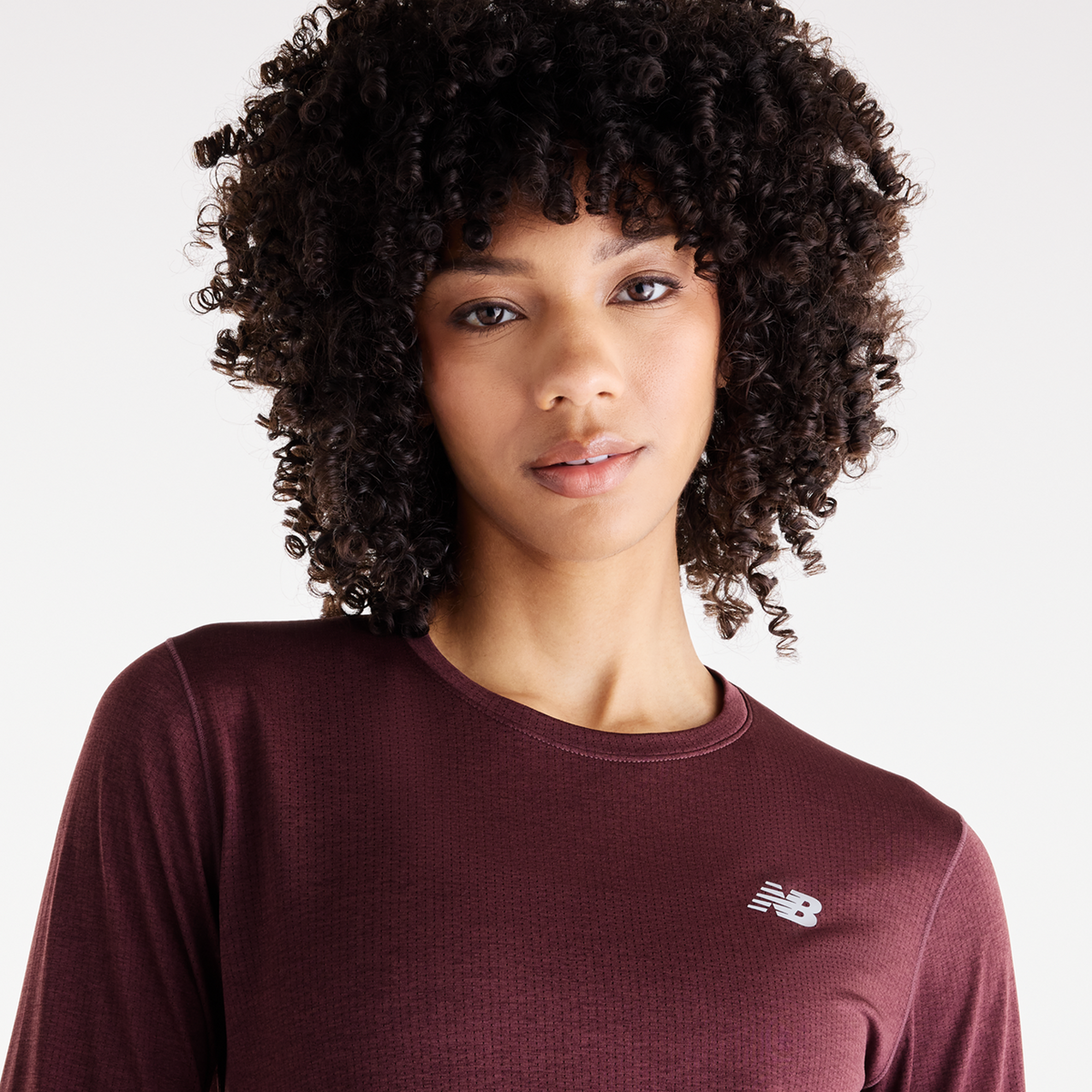 New Balance W NB Athletics Long Sleeve in ROT