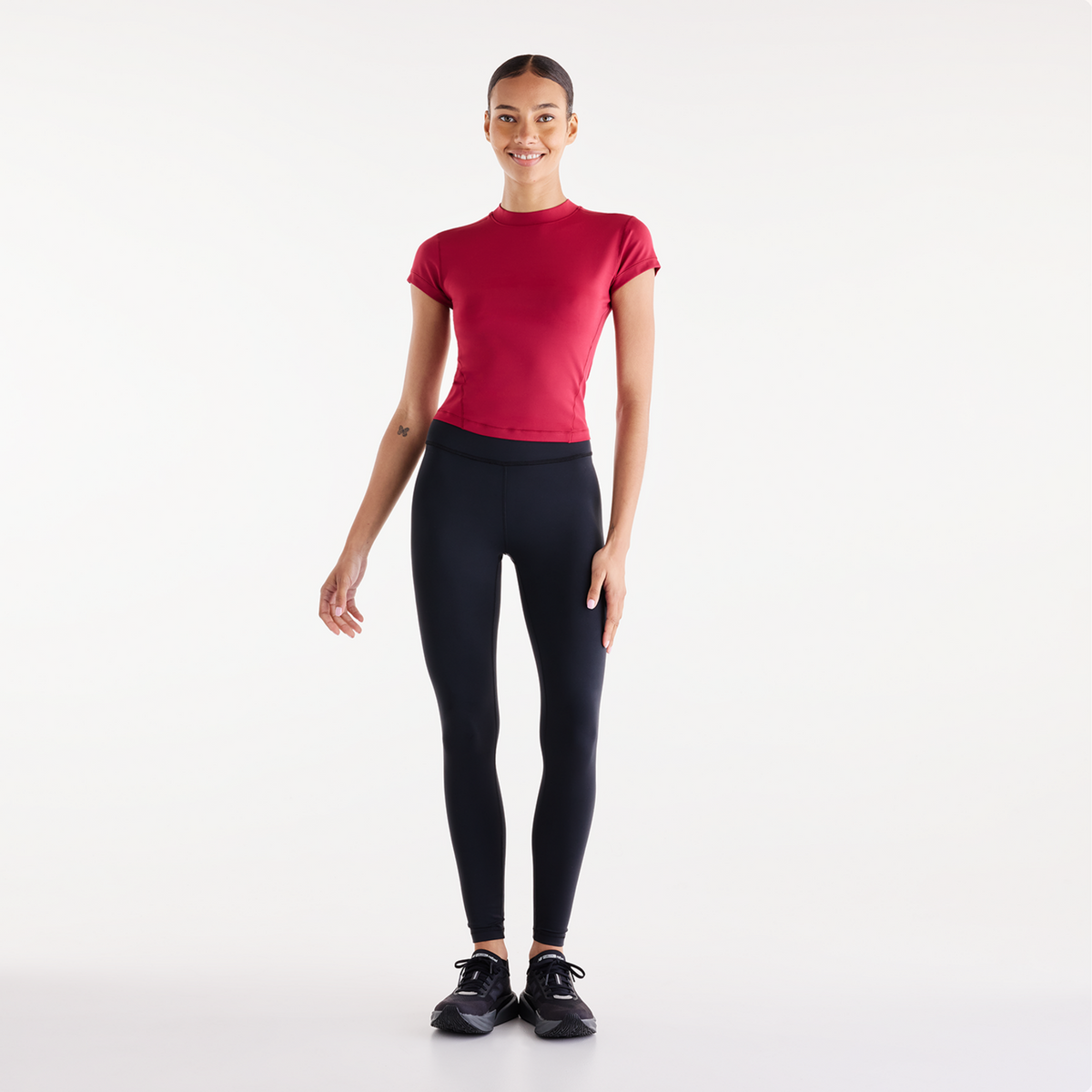 New Balance W NB Define Fitted T-Shirt in ROT
