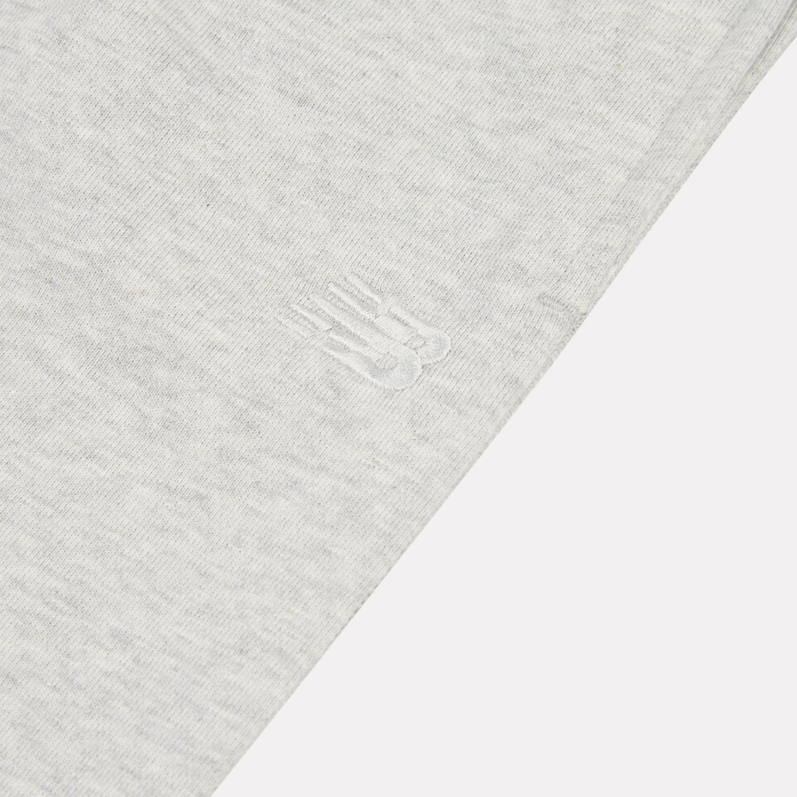 New Balance B New Balance French Terry Small Logo Jogger in GRAU