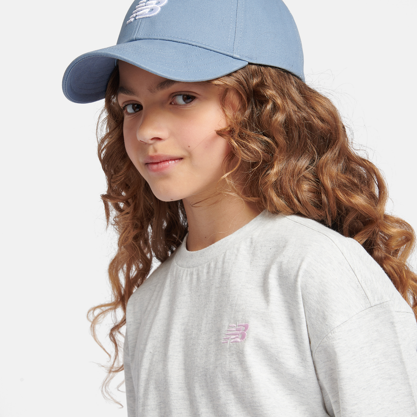 New Balance G New Balance Jersey Small Logo Tee in GRAU