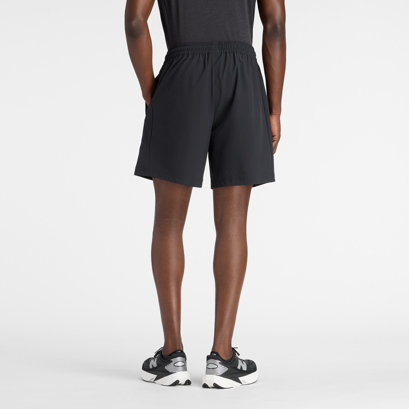 New Balance Athletics Stretch Woven Short 7" in