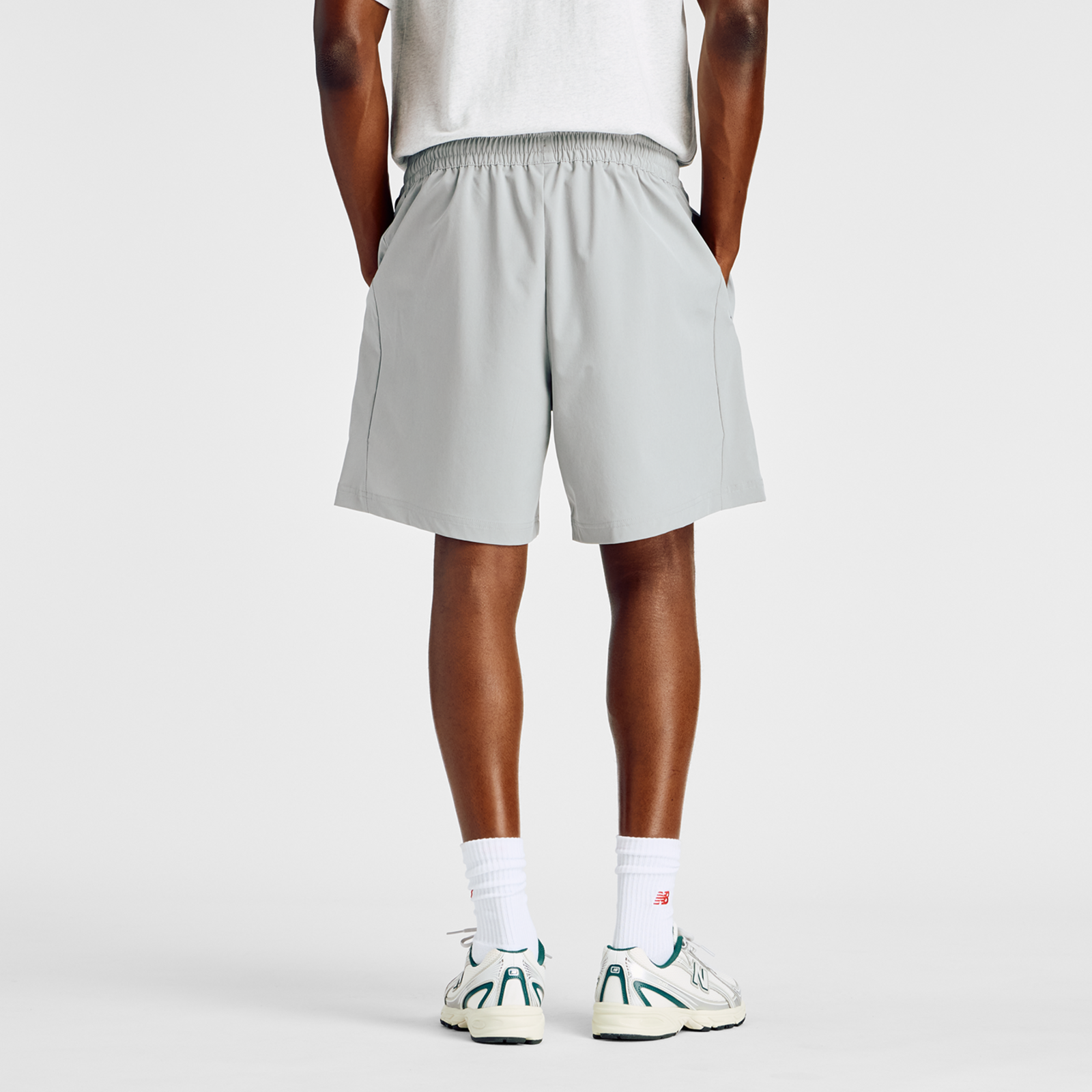 New Balance Athletics Stretch Woven Short 7" in