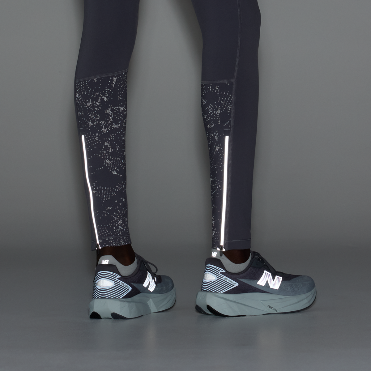 New Balance Reflective RC Heat Tight 28" in GRAU