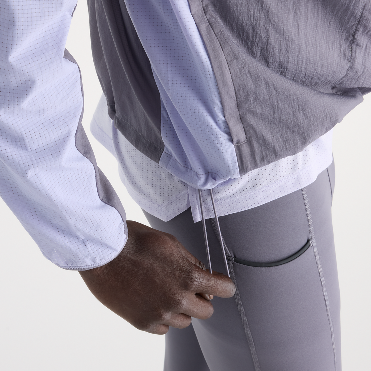 New Balance Reflective RC Jacket in GRAU