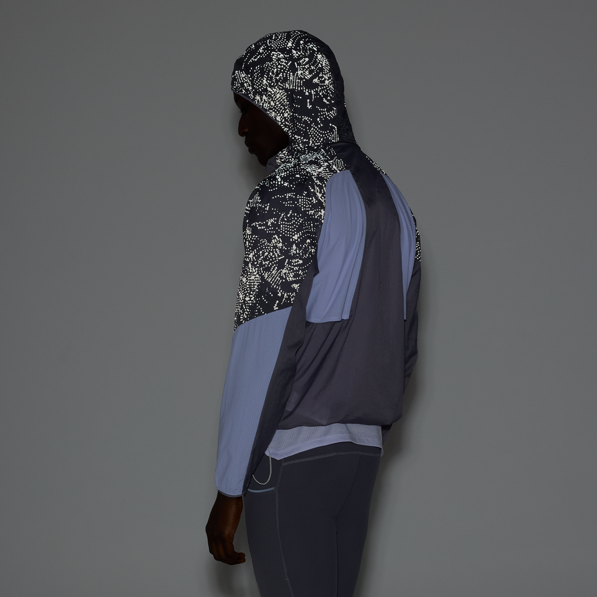 New Balance Reflective RC Jacket in GRAU