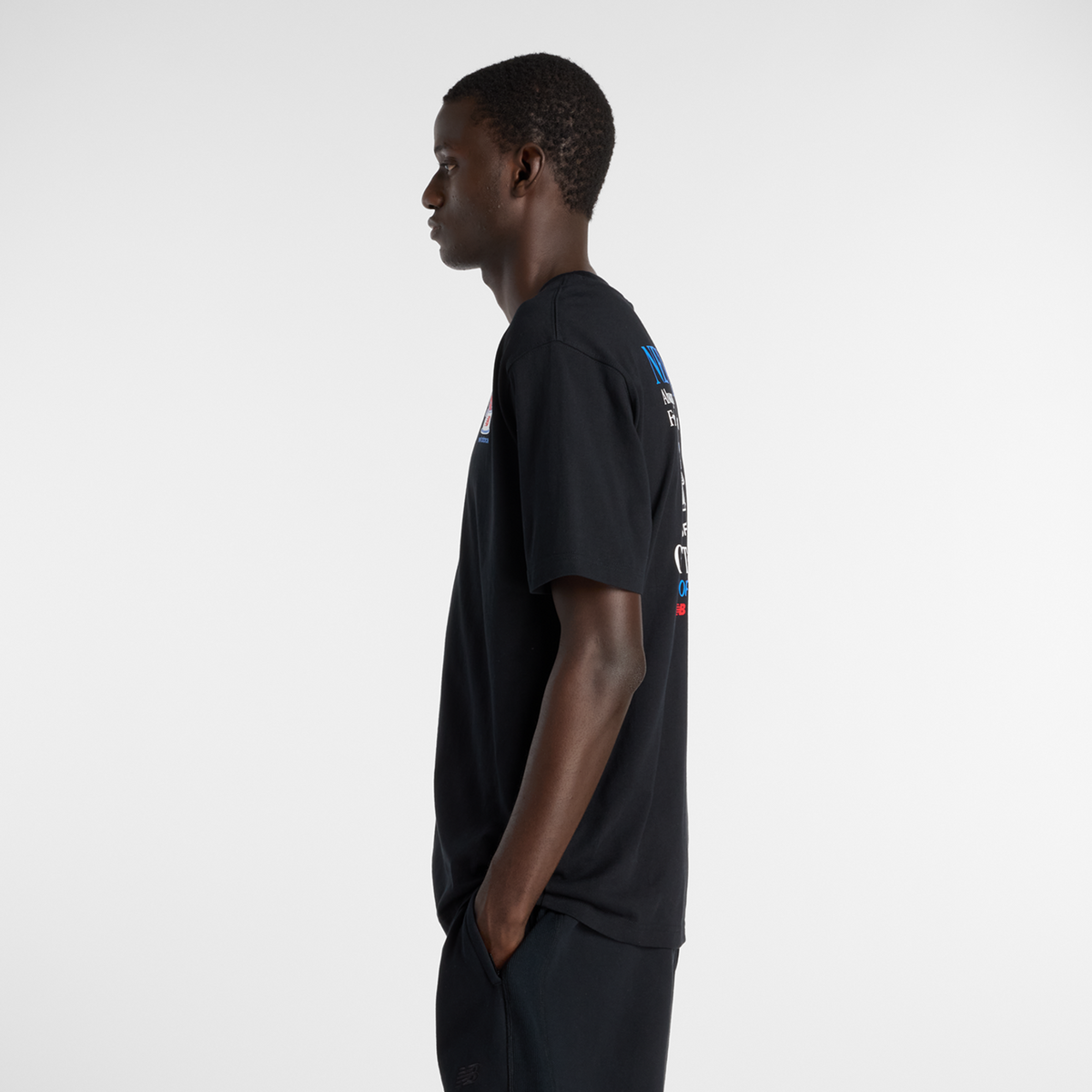 New Balance Lobster Roll T-Shirt in SCHWARZ