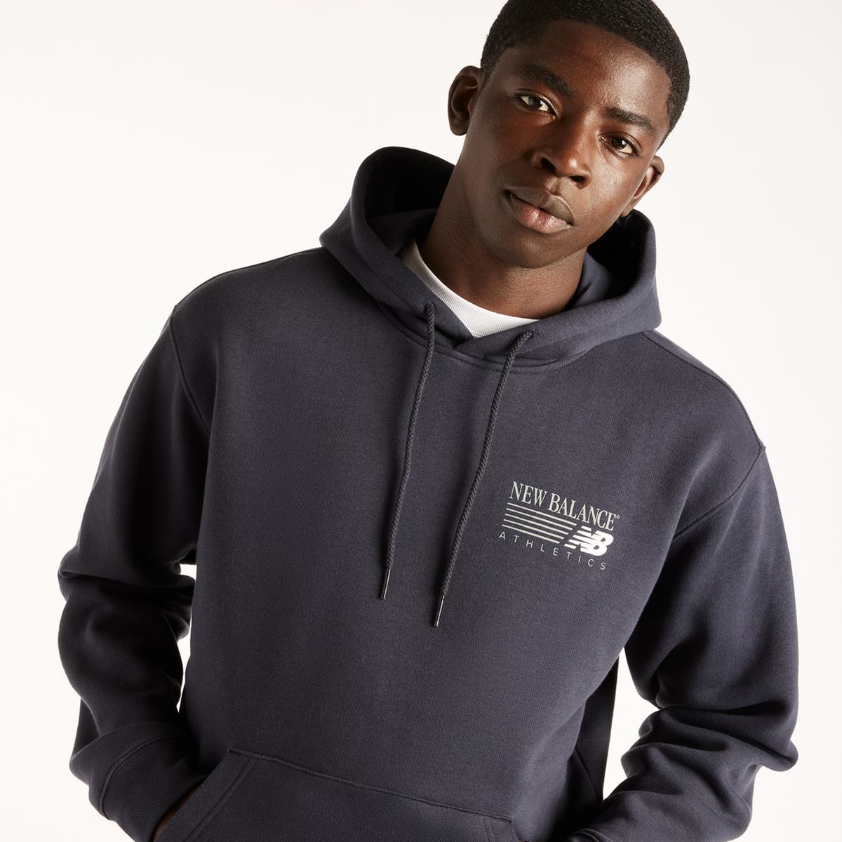 New Balance Reimagined Fleece Hoodie in SCHWARZ