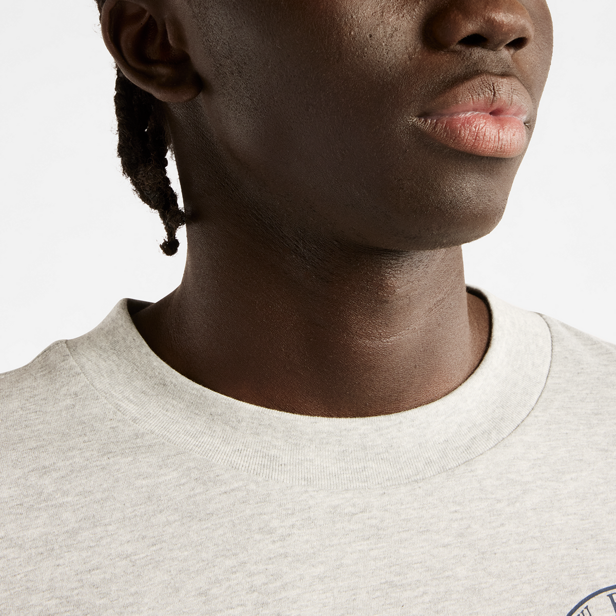 New Balance Academic Circle Relaxed T-Shirt in GRAU