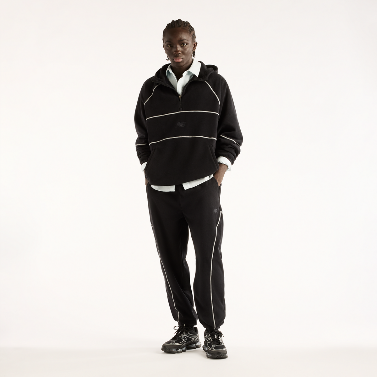 New Balance Trackside Polar Fleece Hoodie in SCHWARZ