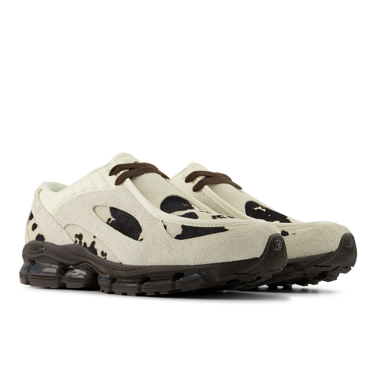 New Balance 1890A Animalistic in BEIGE