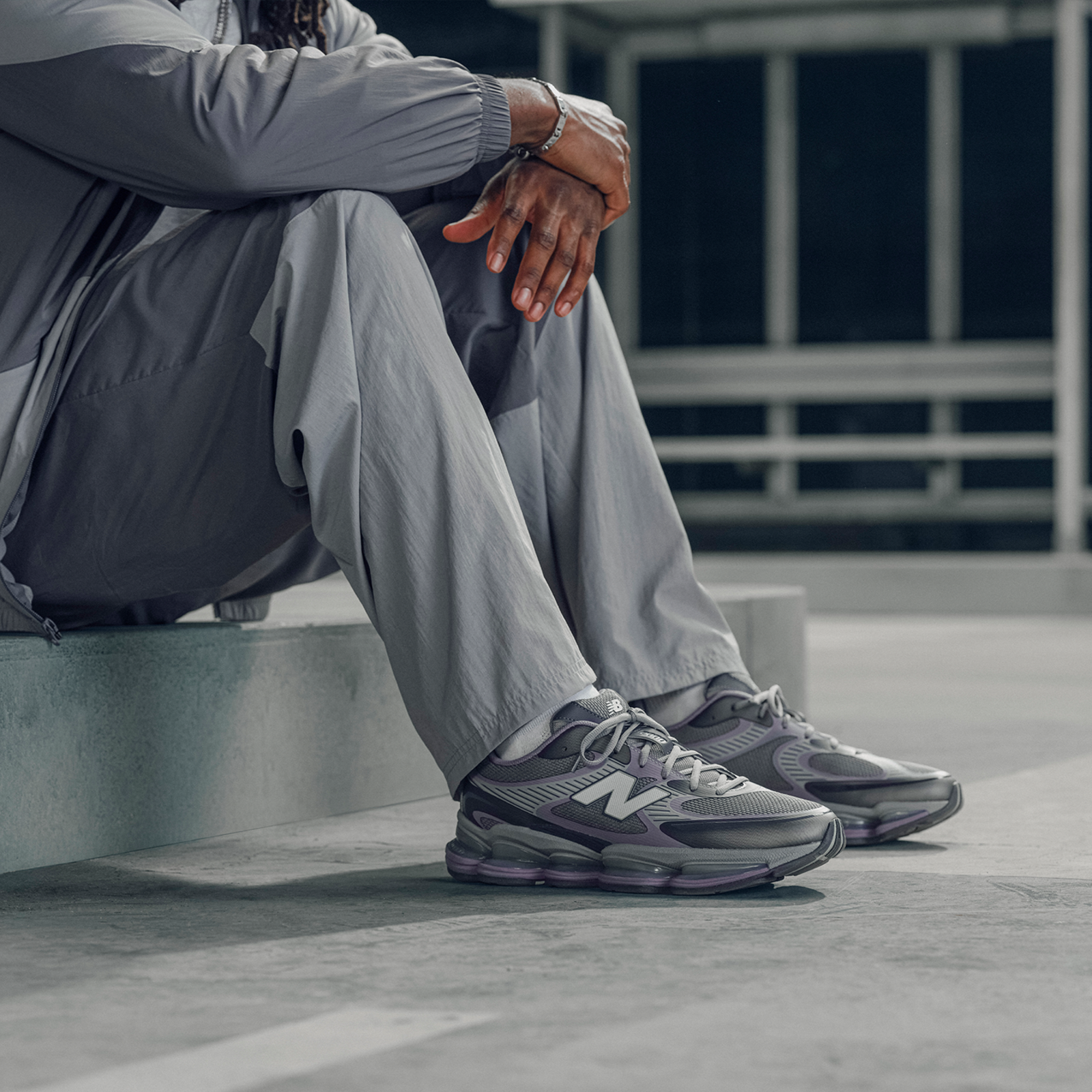 New Balance U 2000 Grey Days in GRAU