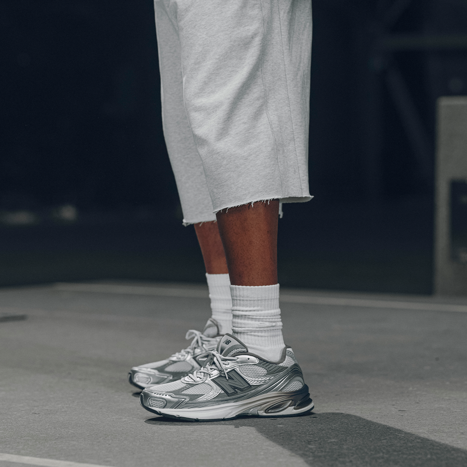 New Balance U 2010 Grey Days in GRAU