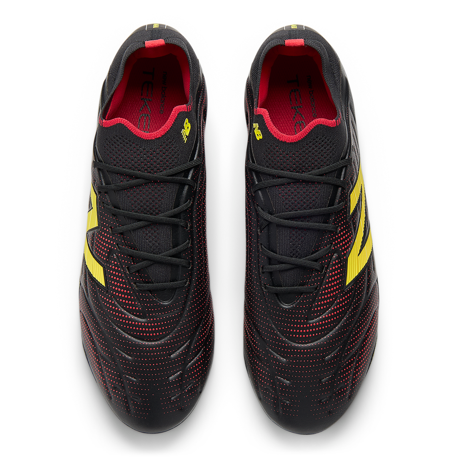 New Balance M Tekela Elite Low FG v5 Nockenschuhe in SCHWARZ