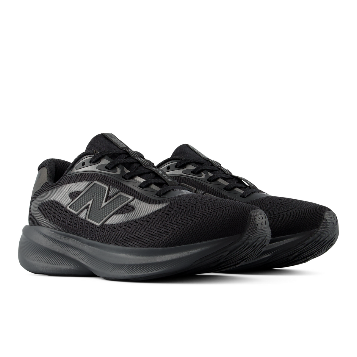 New Balance 680 Gore Tex v9 in SCHWARZ