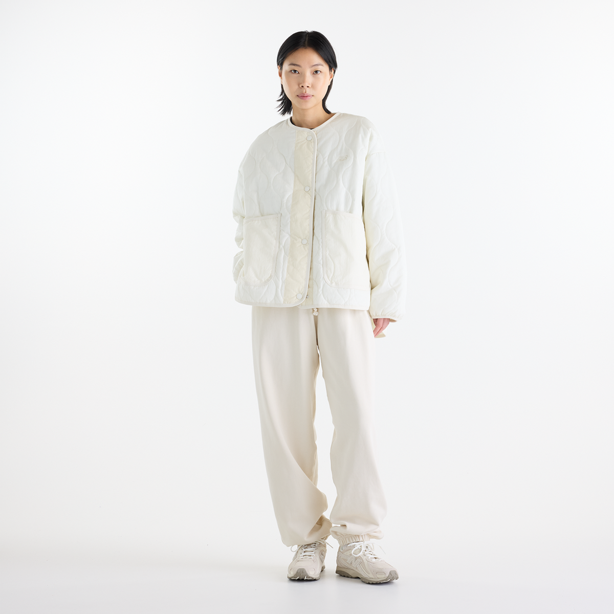 New Balance W Quilted Bomber in BEIGE