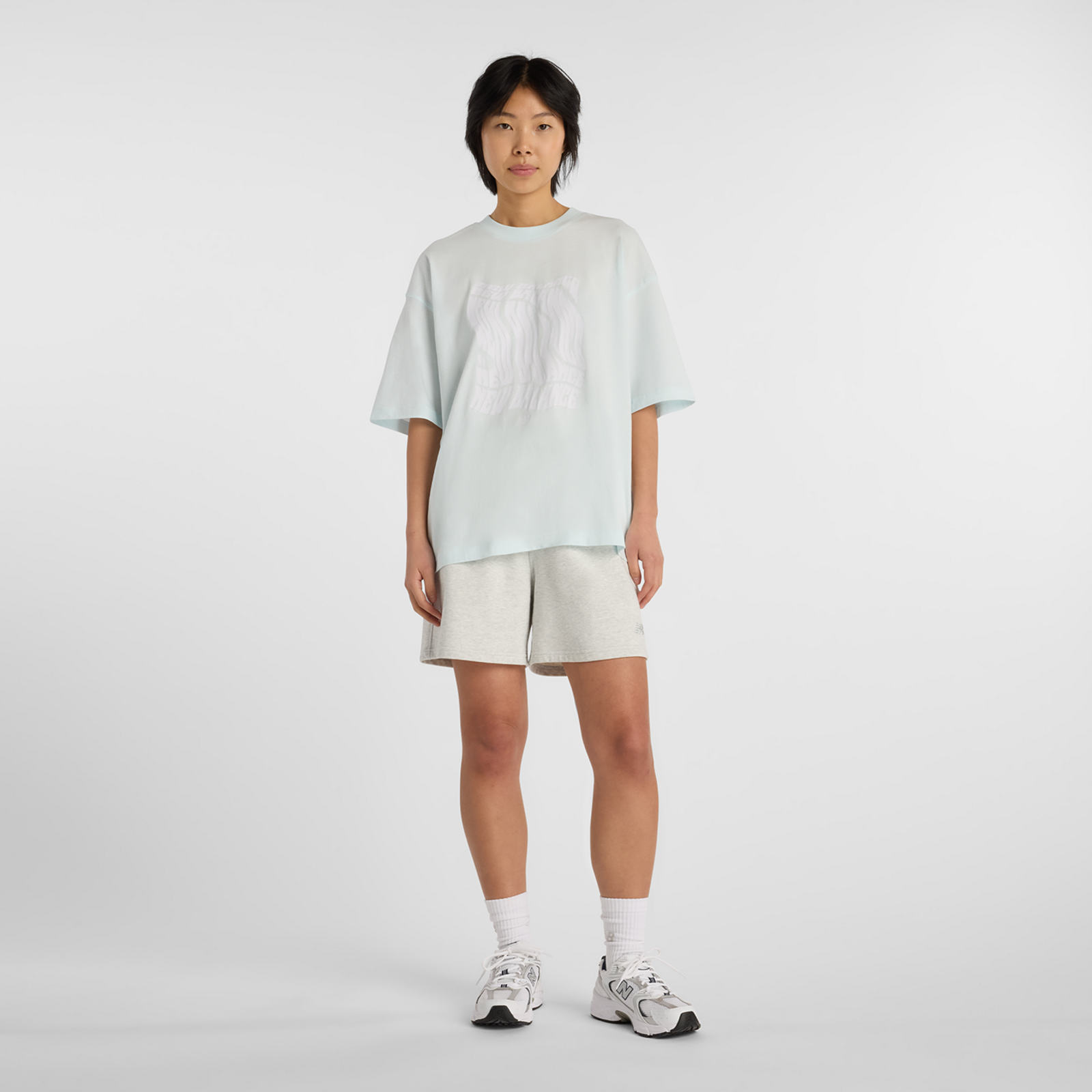 New Balance W Wavey Relaxed T-Shirt in