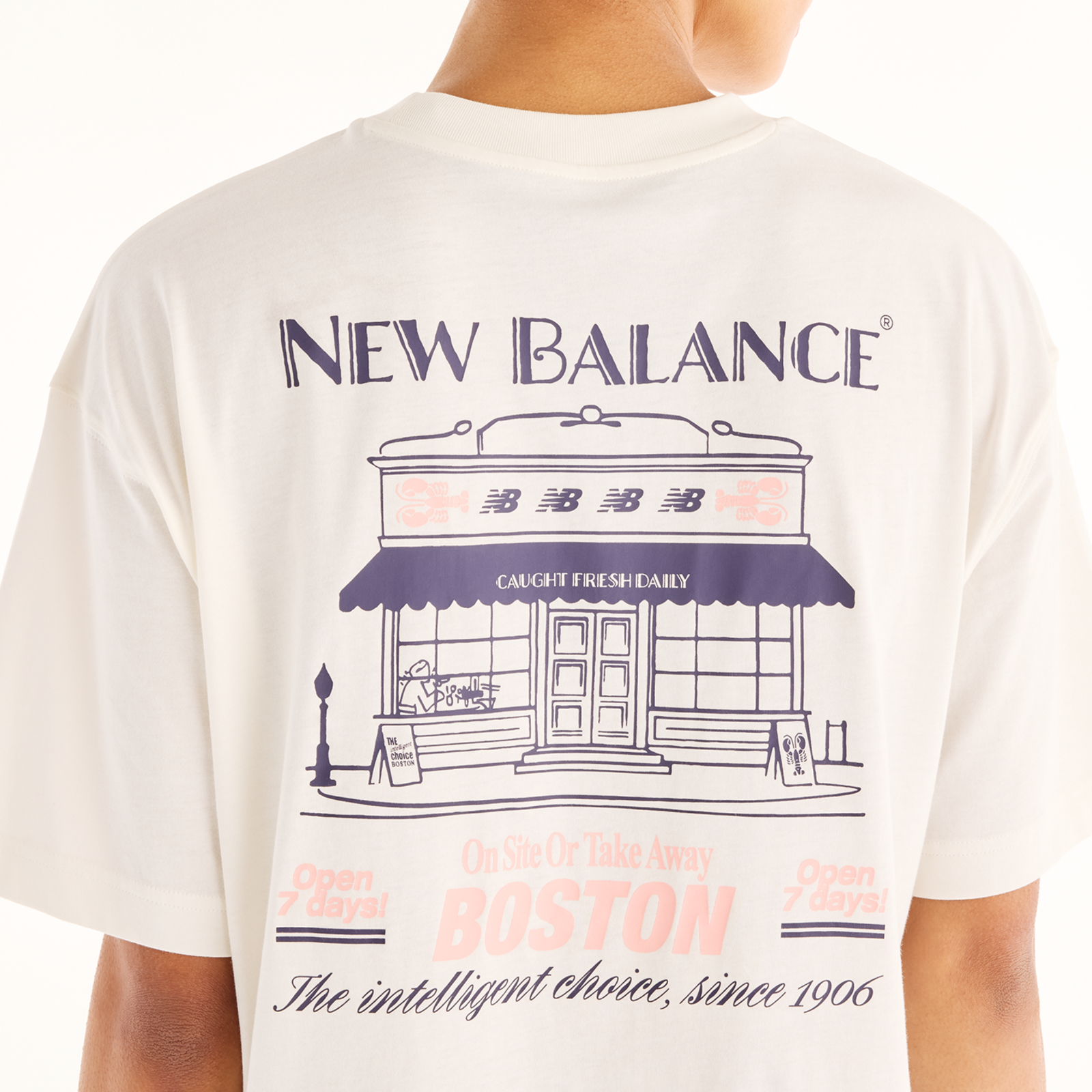 New Balance W Grab a Bite Boston Oversized T-Shirt in