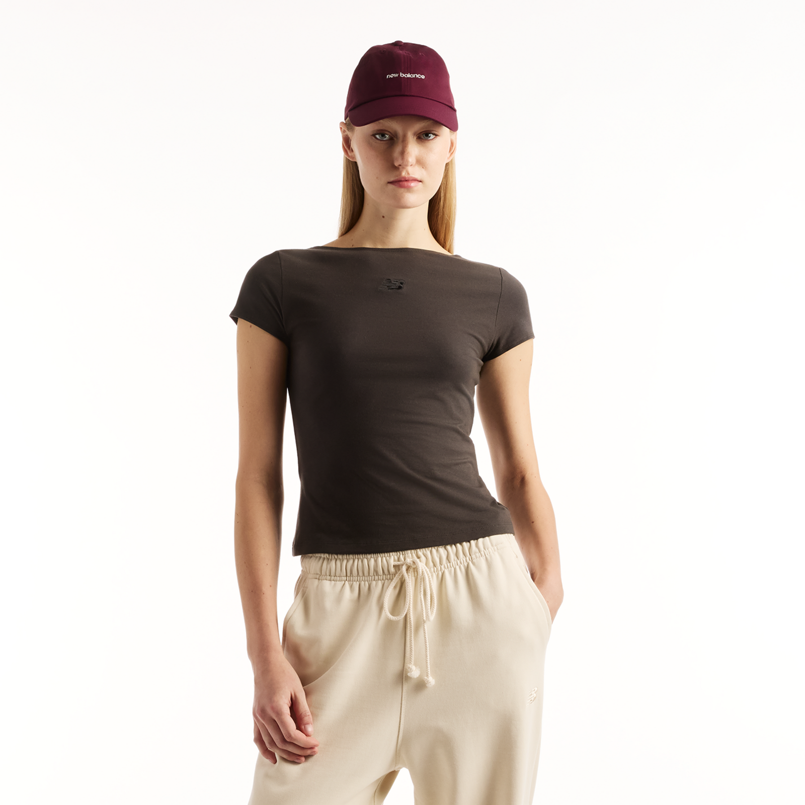 New Balance W Open-Back Fitted T-Shirt in
