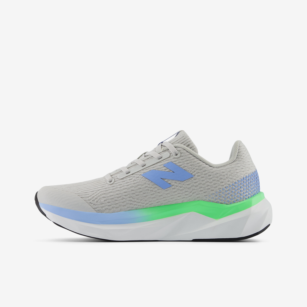 New Balance G Propel v5 Laufschuhe in GRAU