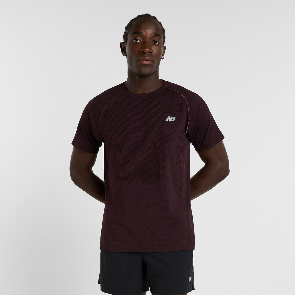 New Balance NB Athletics Seamless T-Shirt in VIOLETT