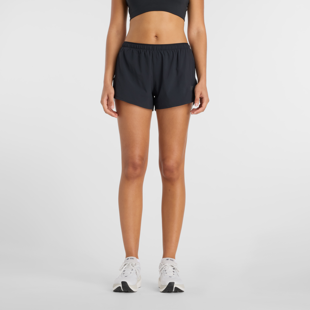 New Balance W Run Essentials Short 3" in SCHWARZ
