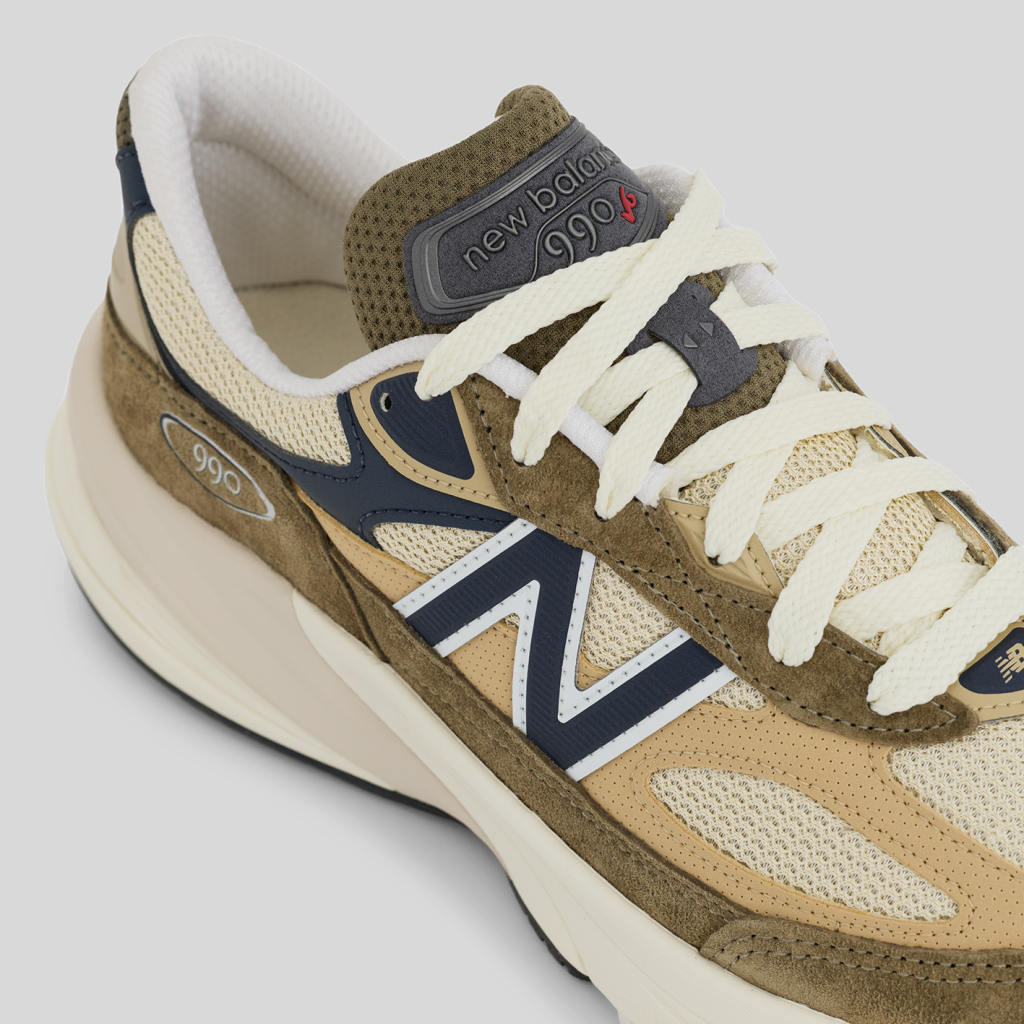 New Balance U 990 v6 Made in USA in GRÜN