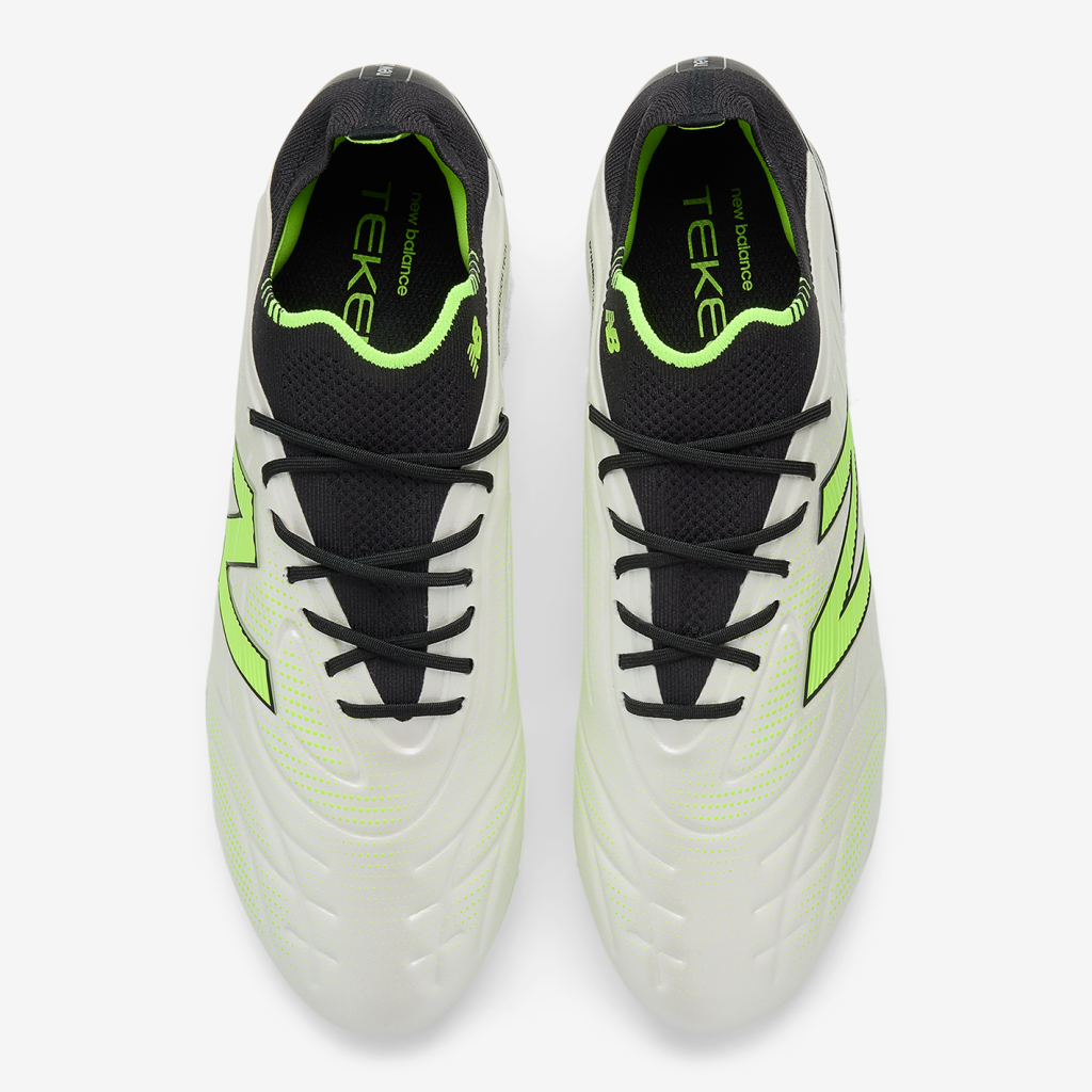 New Balance M Tekela Elite FG v5 Nockenschuhe in WEISS