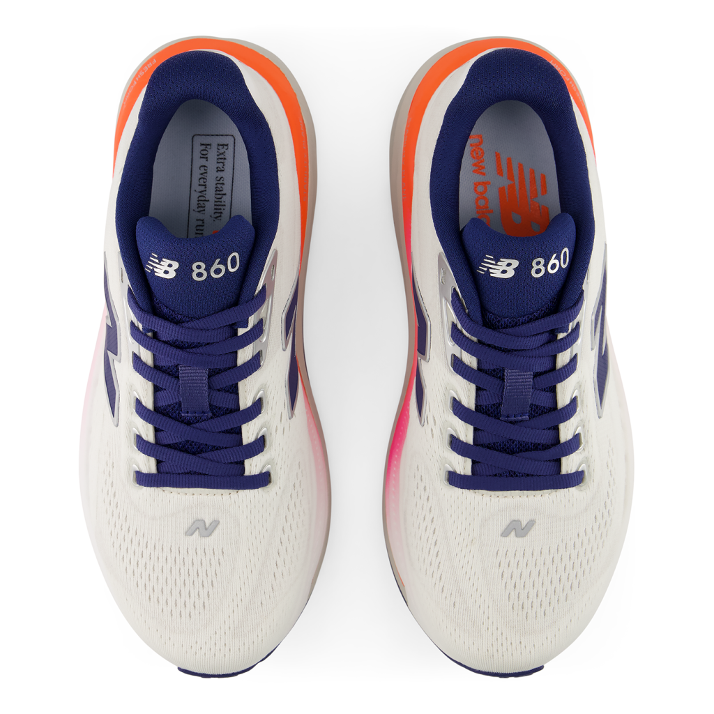 New Balance W 860 v15 Laufschuhe in LEER