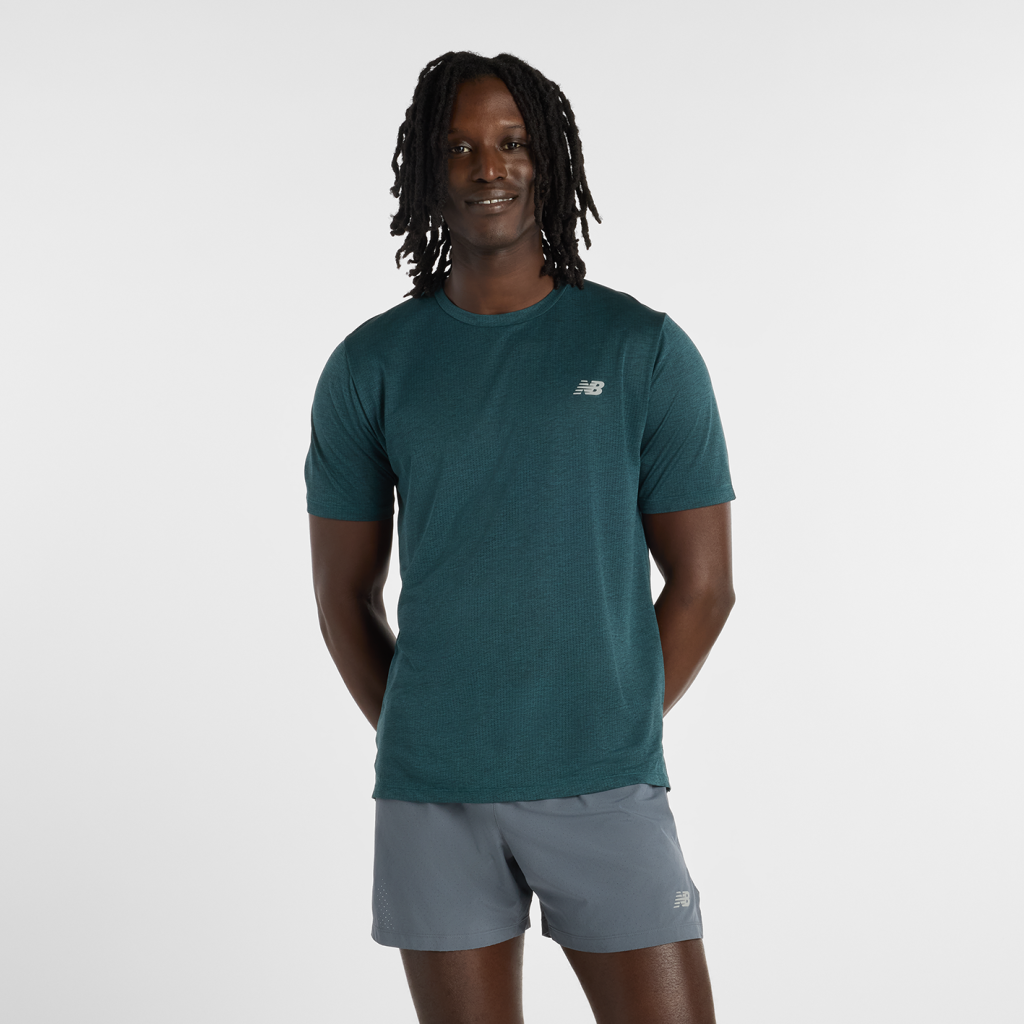 New Balance NB Athletics Run T-Shirt in GRÜN