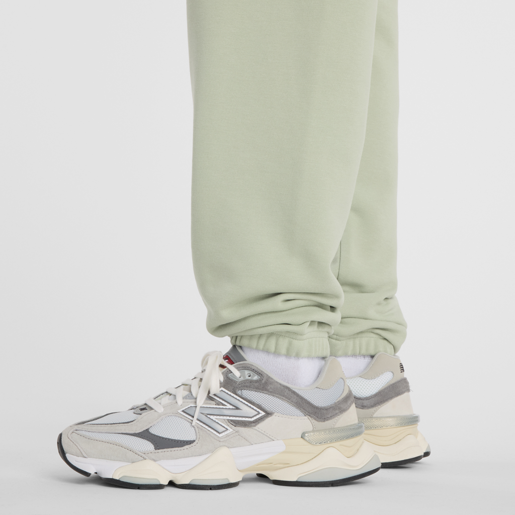 New Balance Sport Essentials French Terry Jogger in GRÜN