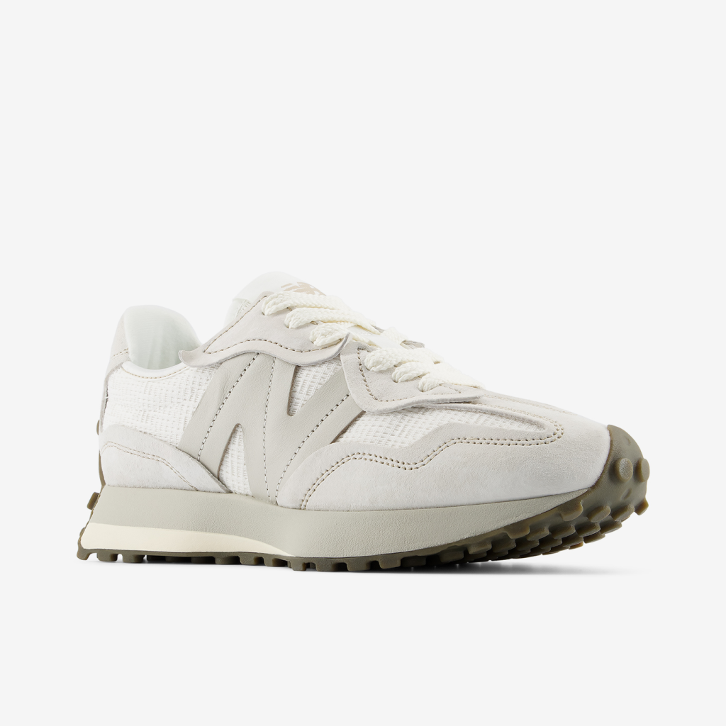 New Balance U 327W Elevated Essentials Freizeitschuhe in WEISS