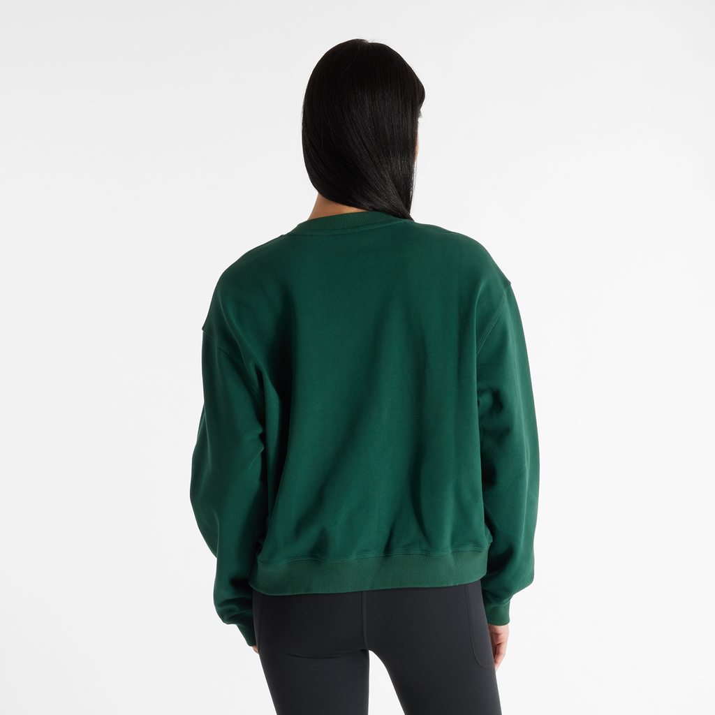 W Athletics French Terry Oversized Crest Crew nightwatch green model_bild_back_brandshop