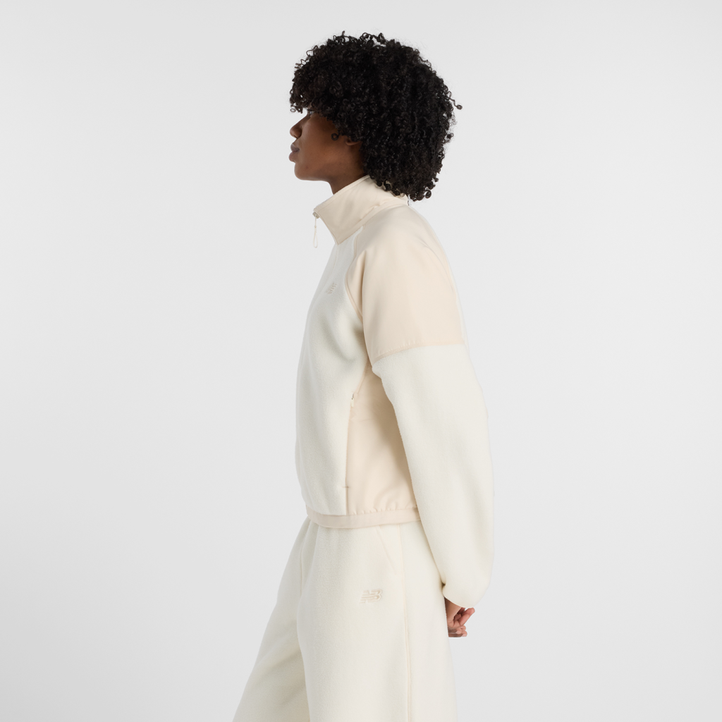 New Balance W High Pile Fleece Jacket in GRAU