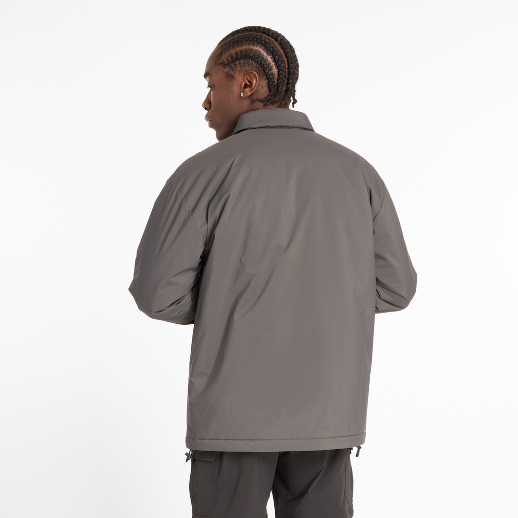 Coaches Jacket blacktop model_bild_back_brandshop