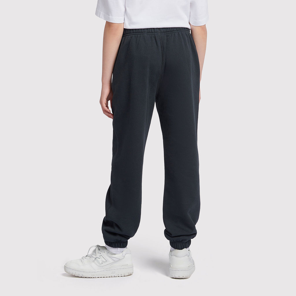 New Balance G New Balance French Terry Small Logo Jogger in SCHWARZ