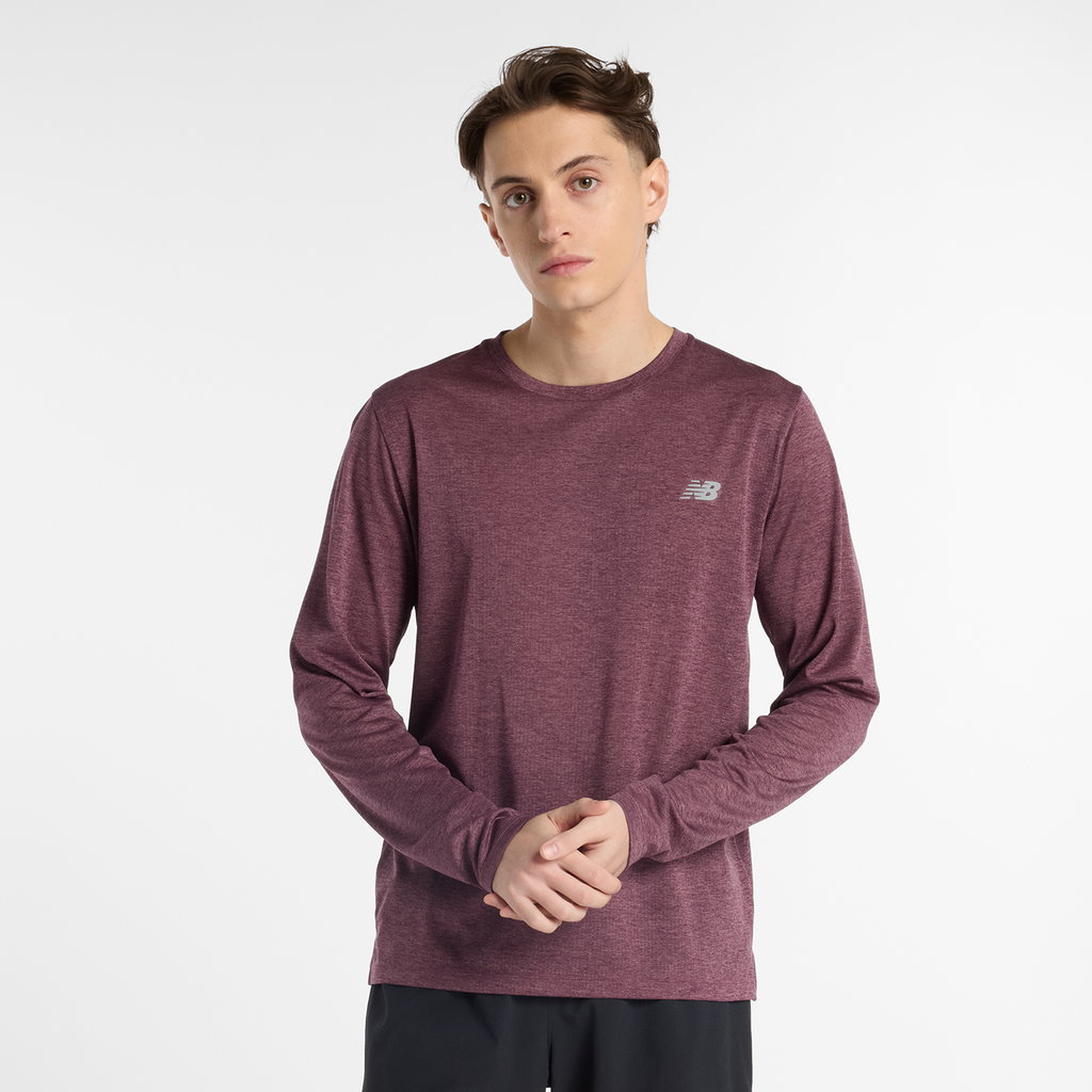 New Balance NB Athletics Run Long Sleeve T-Shirt in VIOLETT