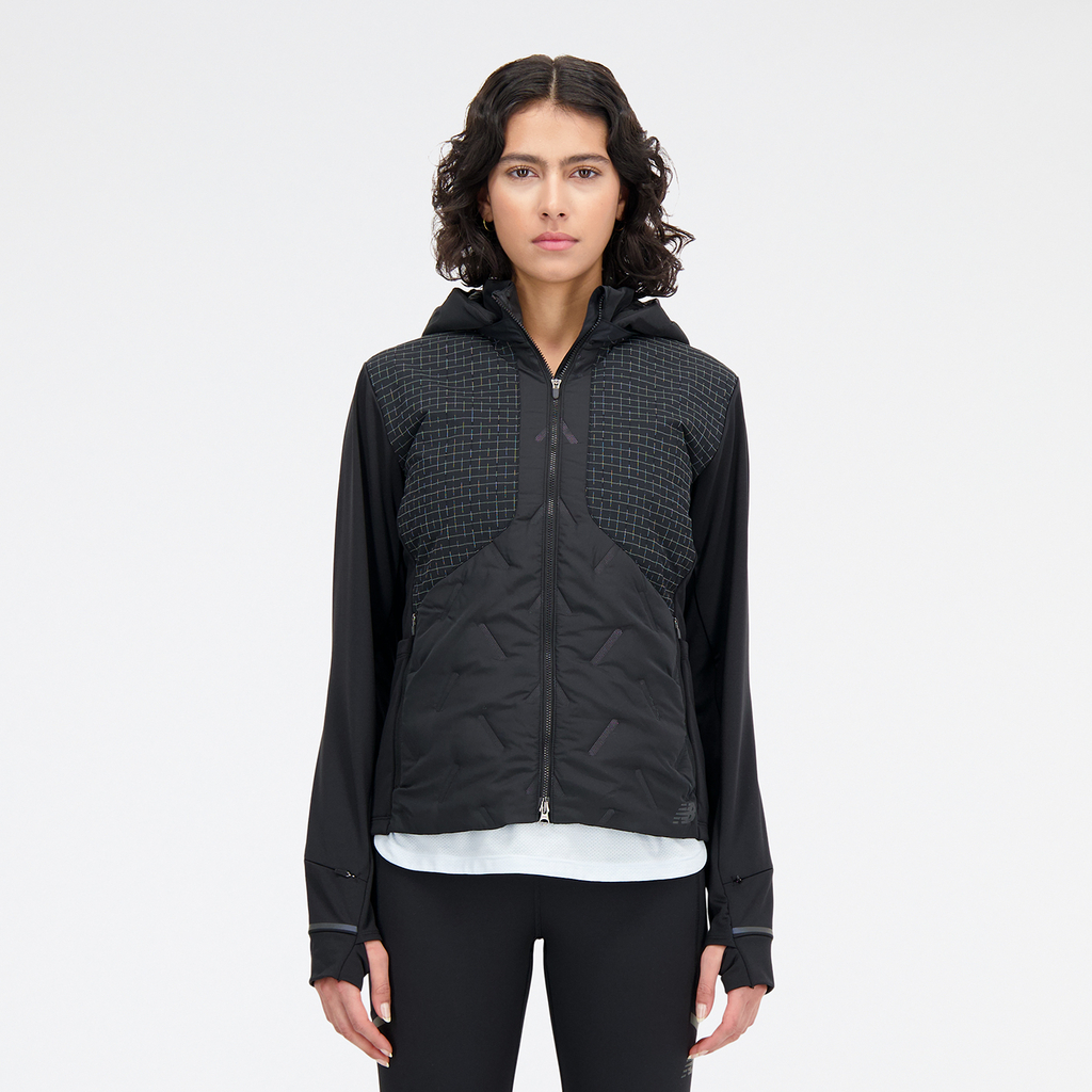 New Balance W Impact Run Luminous Heat Jacket in SCHWARZ