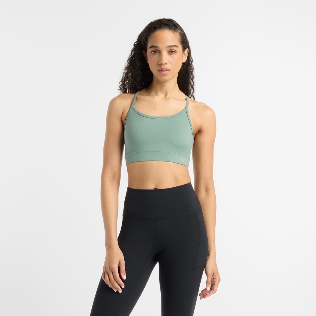 New Balance W NB Essential Yoga Bra in GRÜN