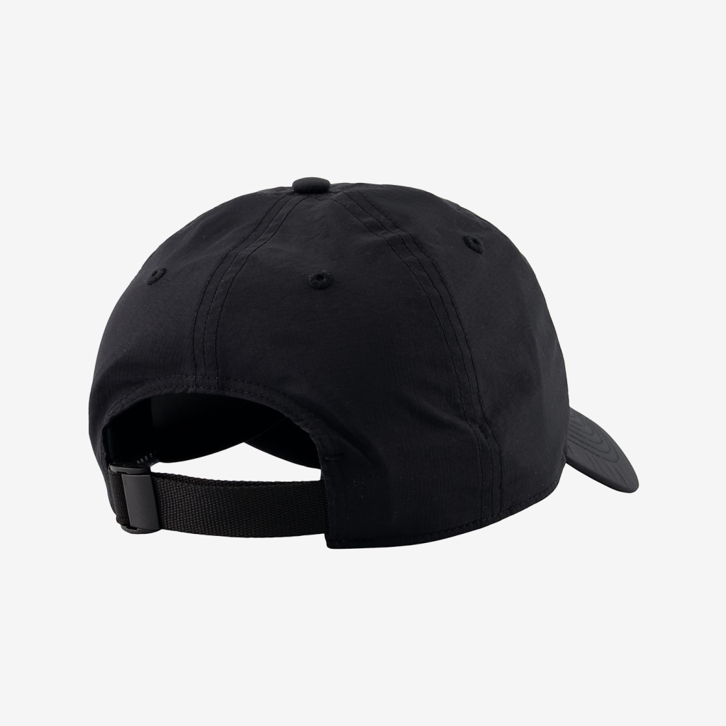 New Balance '47 Clean Up Run Hat in SCHWARZ