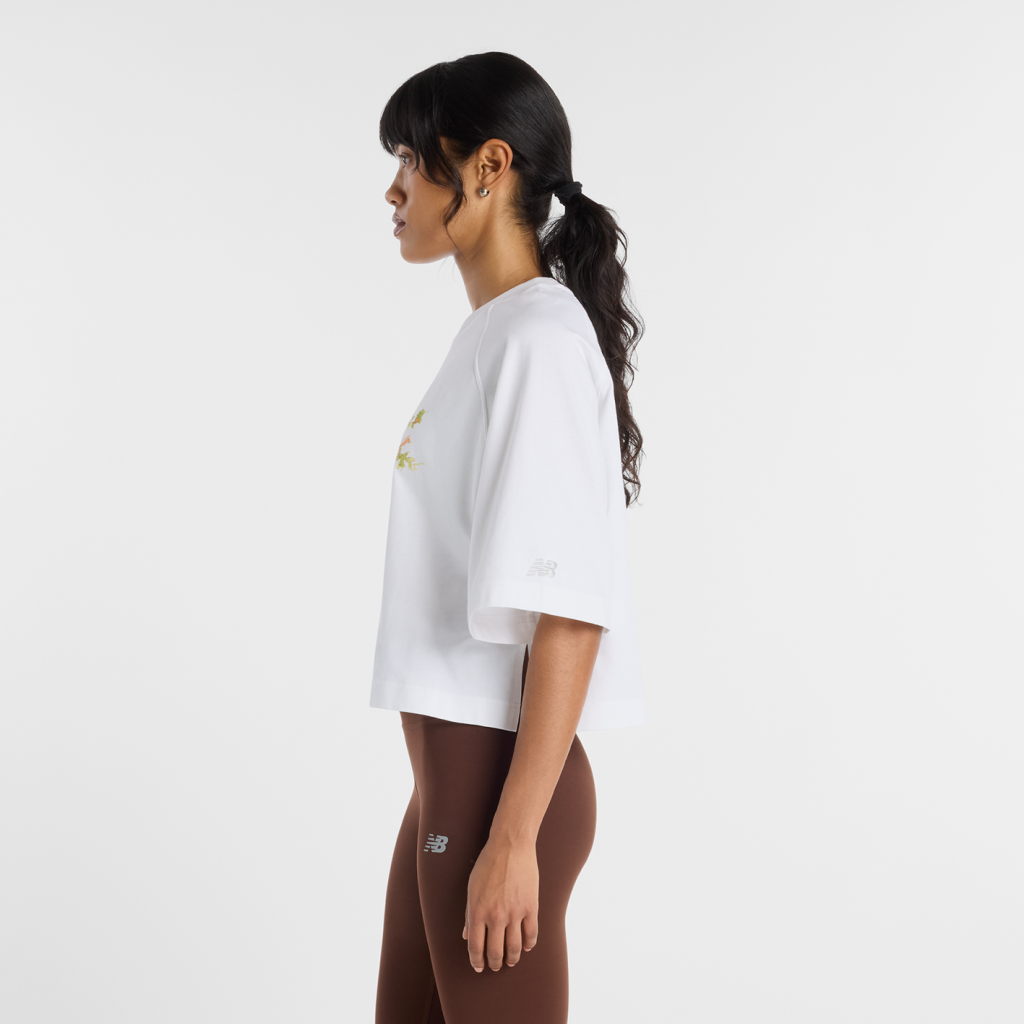 New Balance W Watercolor Multi Boxy T-Shirt in WEISS