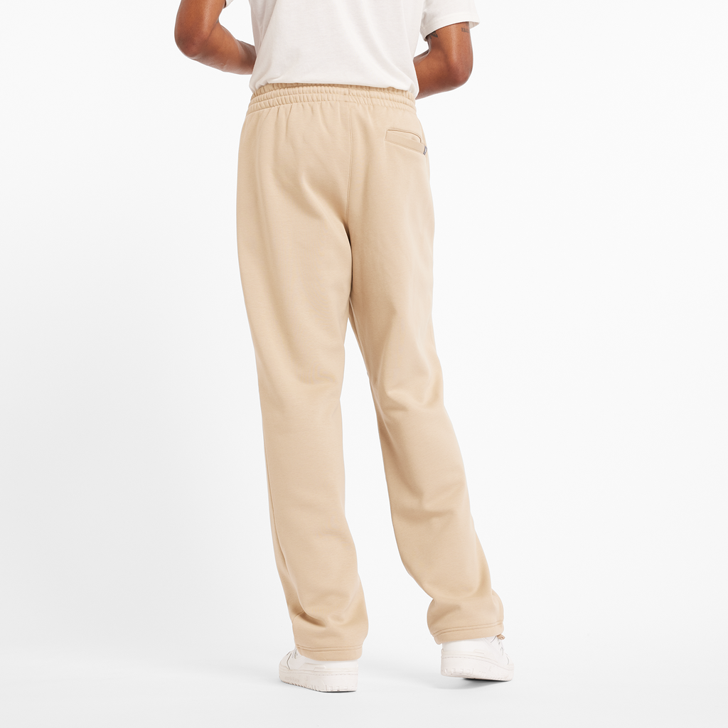 Hoops Uniform Pant stoneware model_bild_back_brandshop