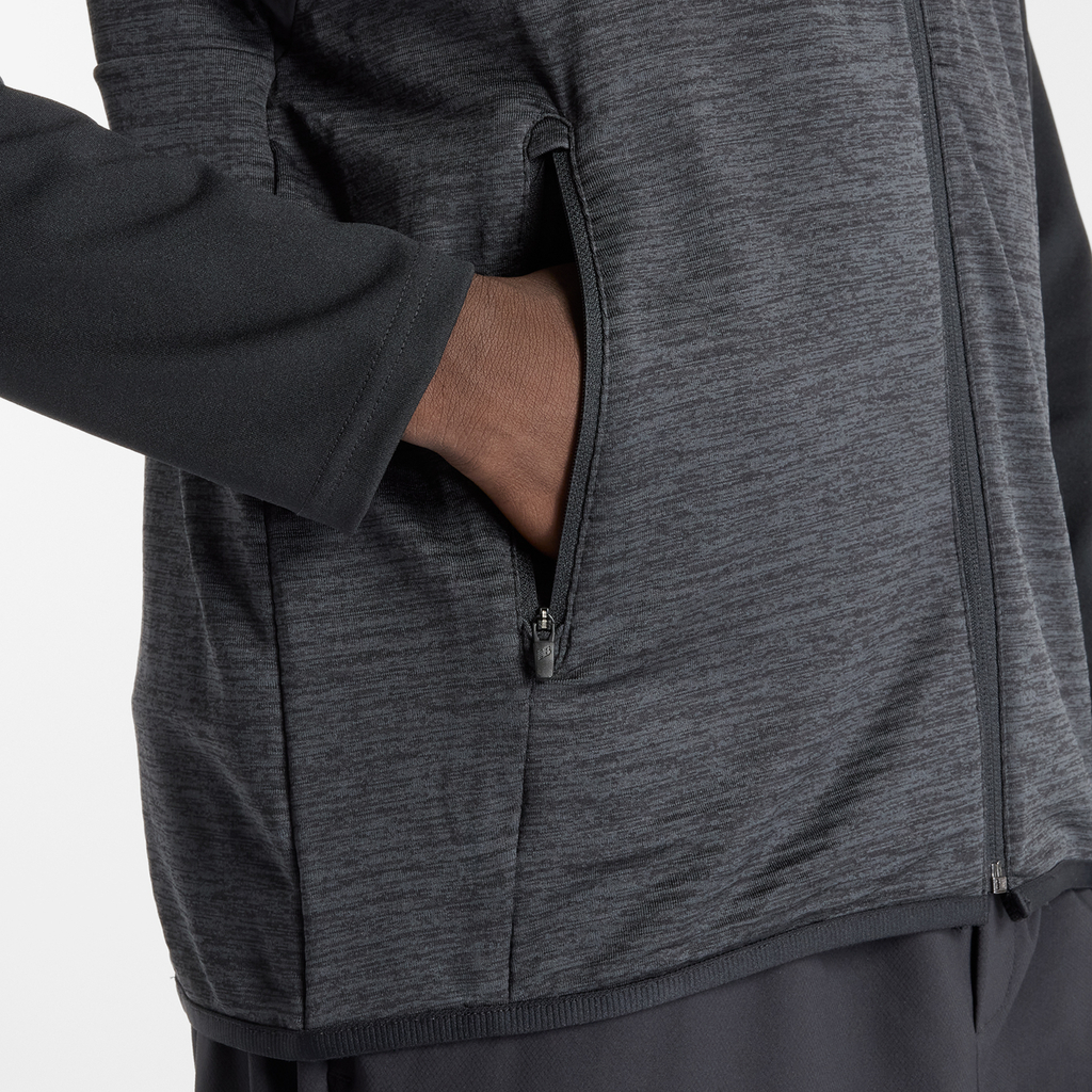 New Balance Heat Grid Vest in SCHWARZ