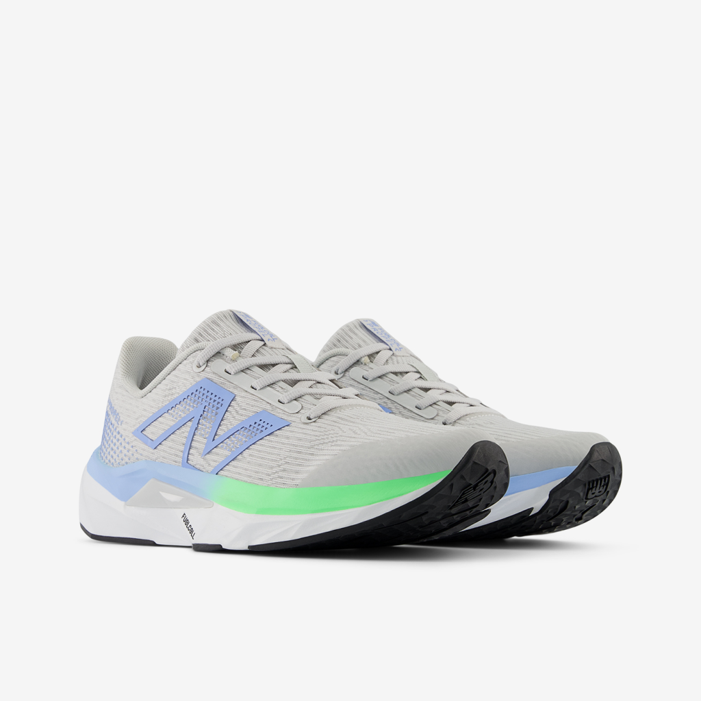 New Balance G Propel v5 Laufschuhe in GRAU